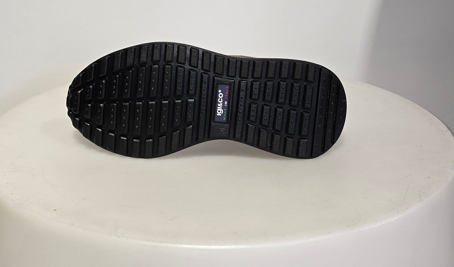 sneakers interactive