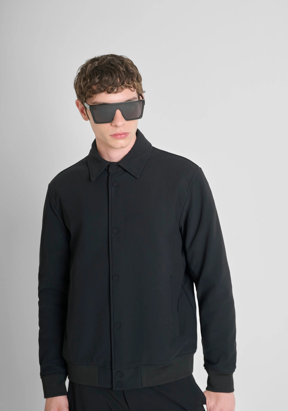 GIACCA REGULAR FIT IN TESSUTO LEGGERO CON ECO-IMBOTTITURA DUPONT SORONA