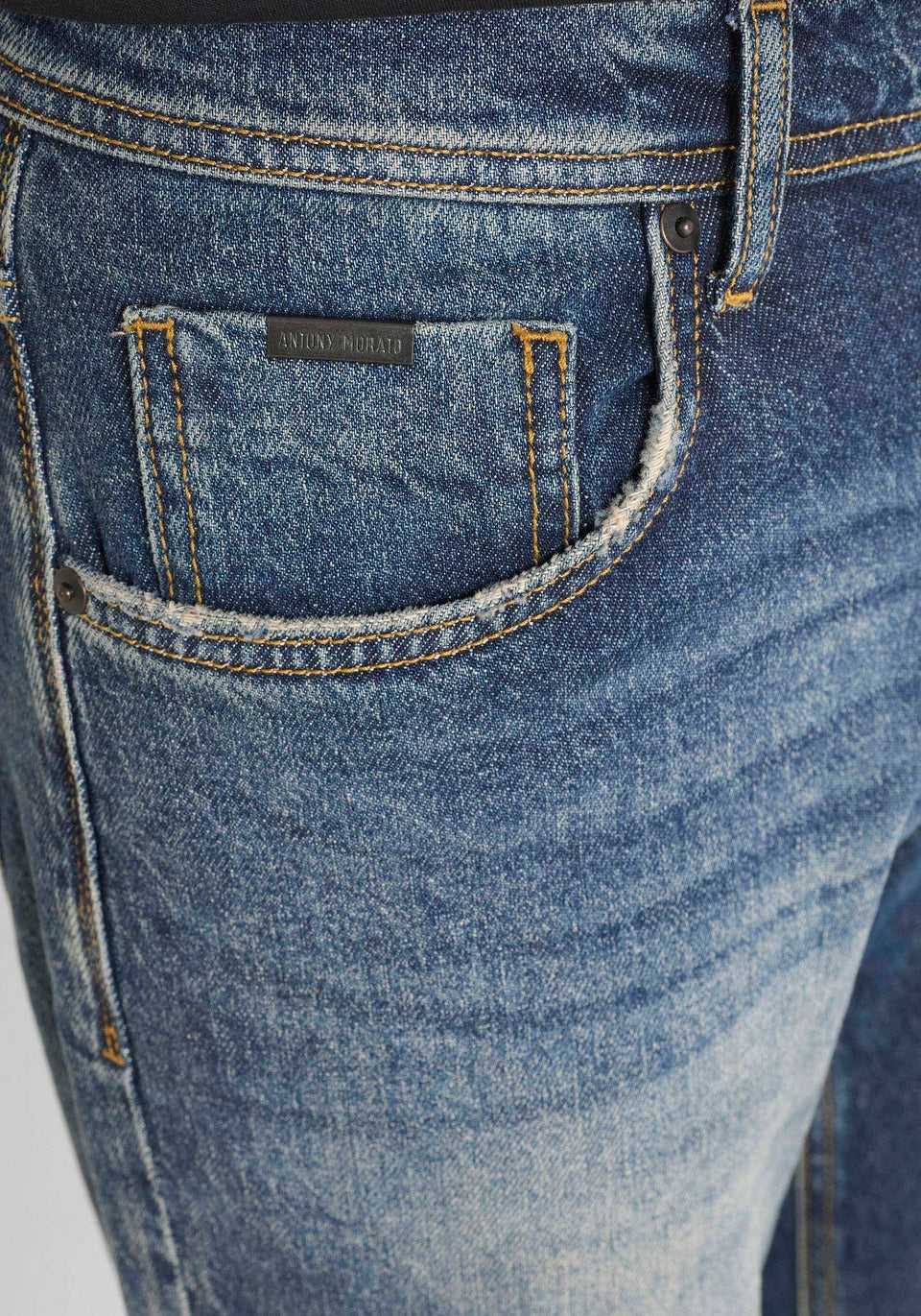 JEANS SLIM FIT "ARGON" LUNGHEZZA ALLA CAVIGLIA LAVAGGIO SFUMATO