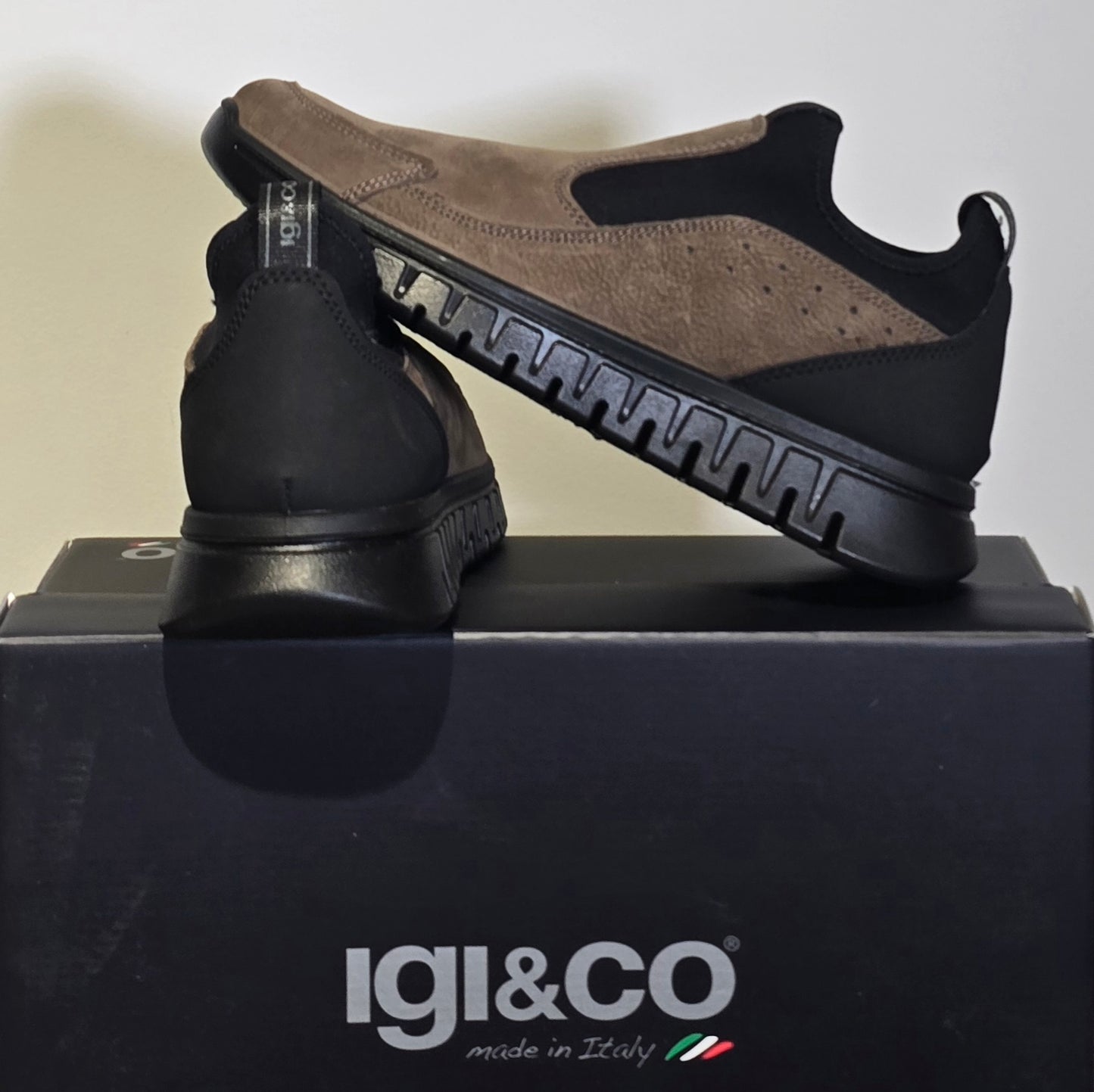 Sneakers modello slip-on IGI&CO